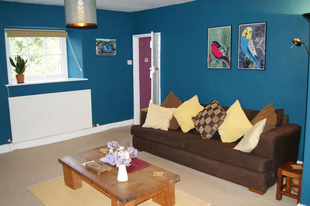 Top Floor At Cantref House Брекън Екстериор снимка